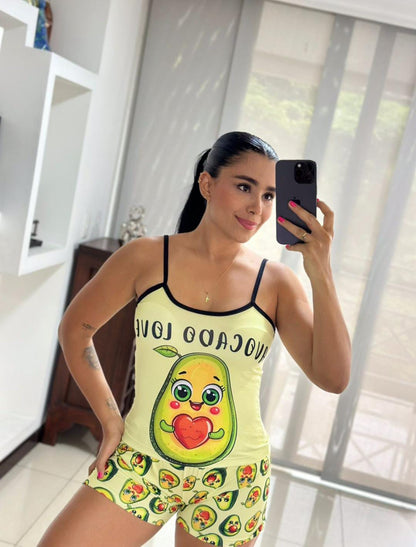 Short Tira